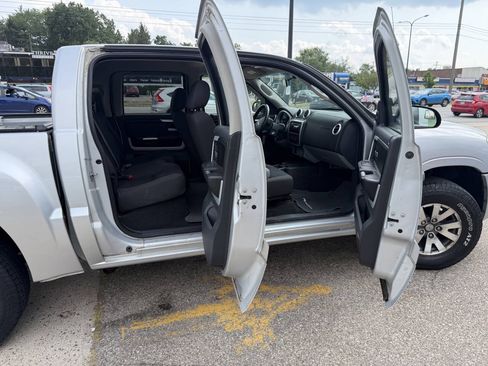 Used 2008 Mitsubishi Raider LS RWD image 20