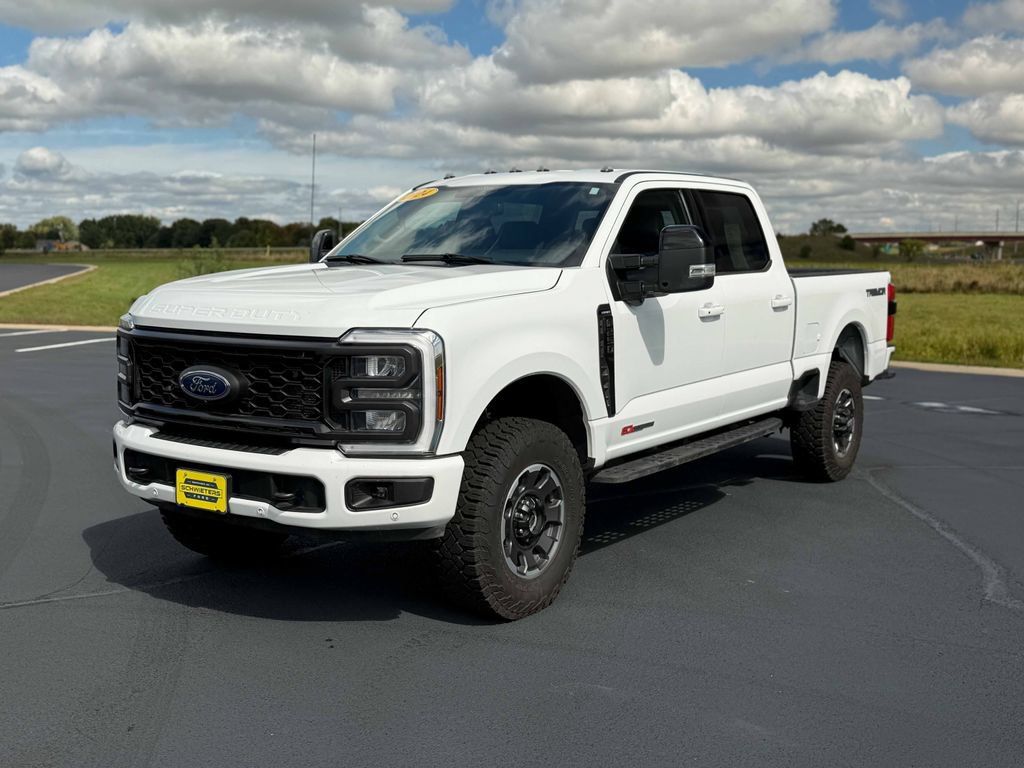 Used 2024 Ford F250 Lariat w/ Lariat Ultimate Package AWD/4WD image 1
