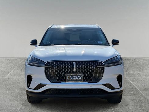 Used 2025 Lincoln Aviator Reserve image 8