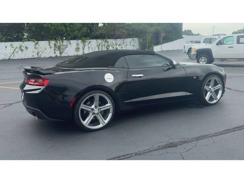 Used 2017 Chevrolet Camaro SS RWD image 8
