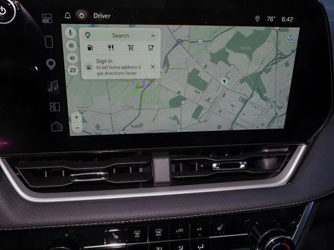Certified 2026 Chevrolet Equinox LT FWD image 12
