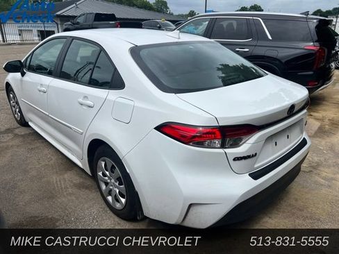 Used 2024 Toyota Corolla LE FWD image 4