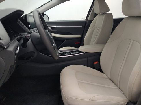 Used 2023 Hyundai Sonata SE FWD image 17