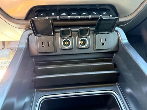 Used 2018 GMC Sierra 1500 Denali w/ Denali Ultimate Package image 38