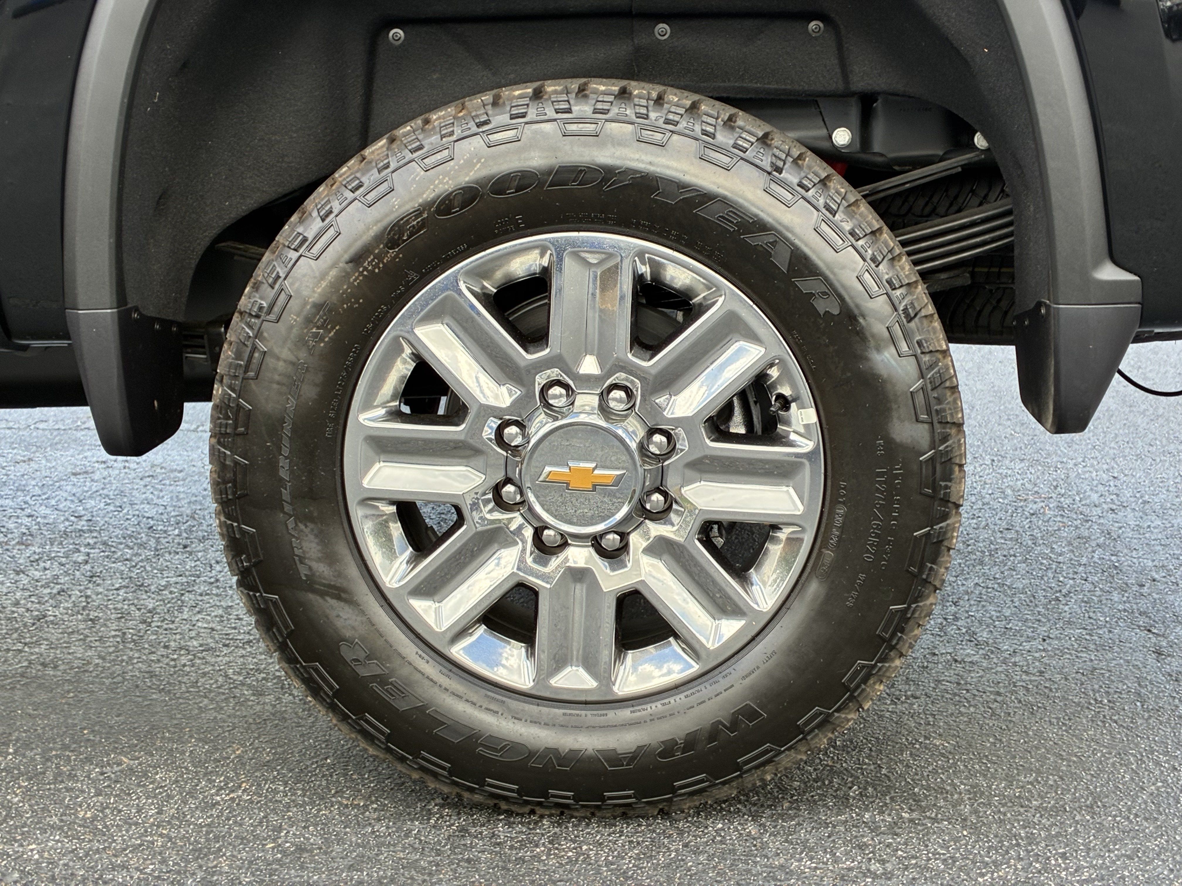New 2026 Chevrolet Silverado 2500 High Country w/ Technology Package AWD/4WD image 11