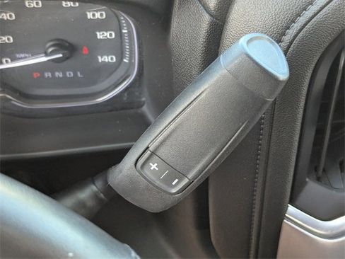 Used 2020 GMC Sierra 1500 SLT image 32