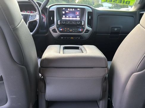 Used 2015 GMC Sierra 2500 SLT w/ Duramax Plus Package AWD/4WD image 27