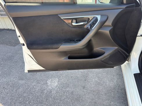 Used 2014 Nissan Altima 2.5 S image 2