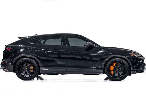 Used 2024 Lamborghini Urus Performante AWD/4WD image 8