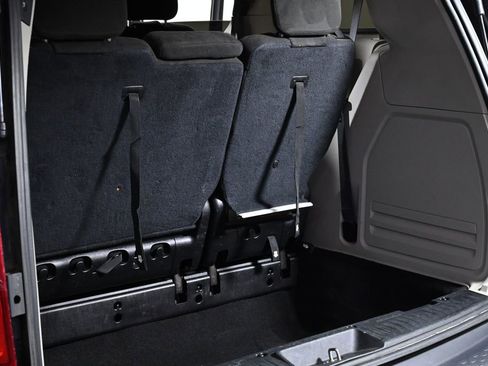 Used 2016 Dodge Grand Caravan SXT image 21