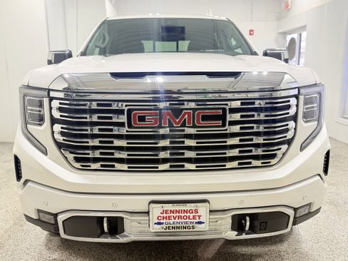 Used 2024 GMC Sierra 1500 Denali image 2