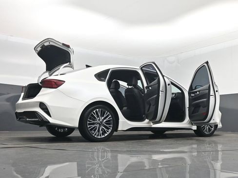 Certified 2024 Kia Forte GT-Line image 58