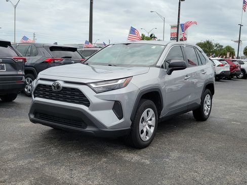 Used 2024 Toyota RAV4 LE FWD image 6