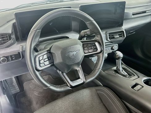 Used 2024 Ford Mustang Coupe RWD image 18
