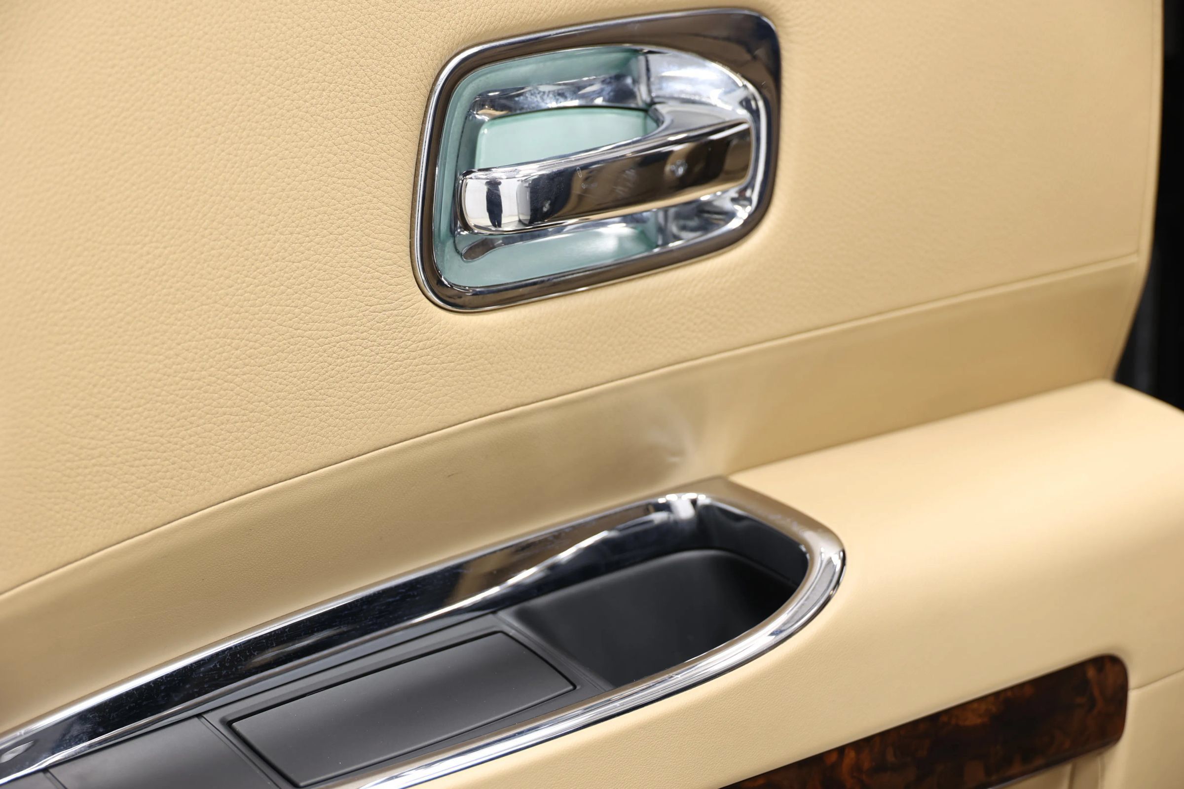 Used 2011 Rolls-Royce Ghost RWD image 53