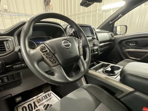 Used 2024 Nissan Titan SV w/ SV Bronze Edition Package image 9