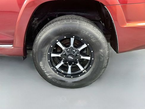 Used 2010 Toyota 4Runner Limited AWD/4WD image 32