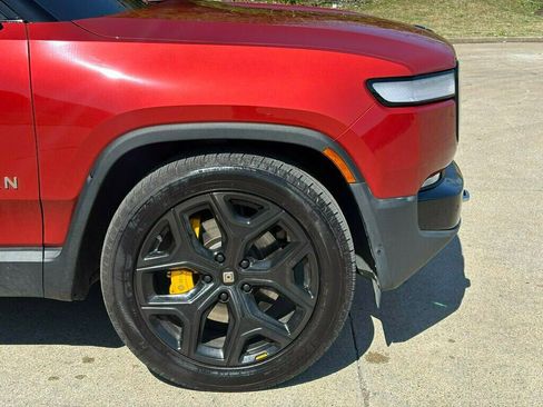 Used 2022 Rivian R1T Launch Edition image 39