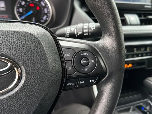 Certified 2020 Toyota RAV4 XLE w/ Convenience Package image 26