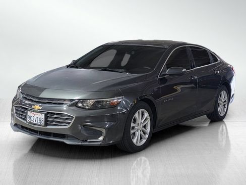 Used 2018 Chevrolet Malibu LT FWD image 3