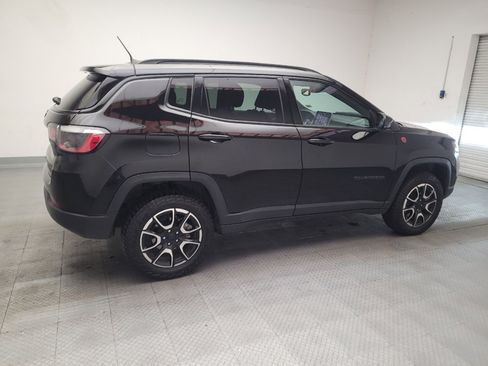 Used 2024 Jeep Compass Trailhawk AWD/4WD image 10
