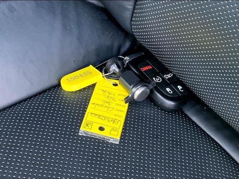Used 2023 Chrysler 300 S w/ Comfort Group RWD image 14