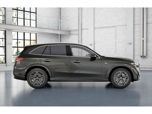 New 2025 Mercedes-Benz GLC 350e 4MATIC image 2