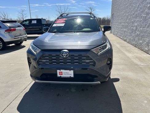Used 2019 Toyota RAV4 XSE image 8