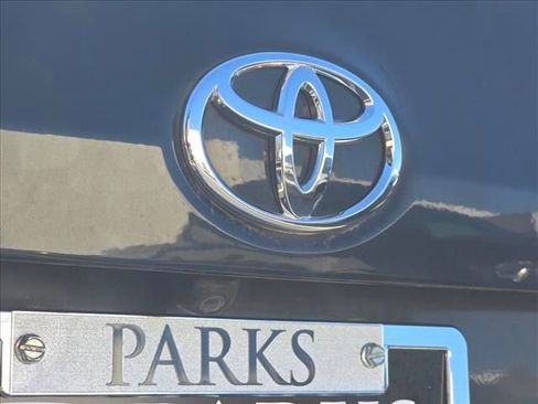 Used 2019 Toyota Corolla LE image 25