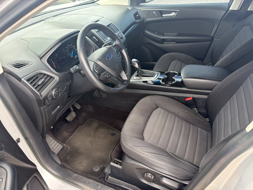 Used 2016 Ford Edge SE FWD image 5