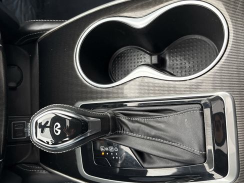 Used 2020 INFINITI QX60 Luxe w/ Essential Package image 18