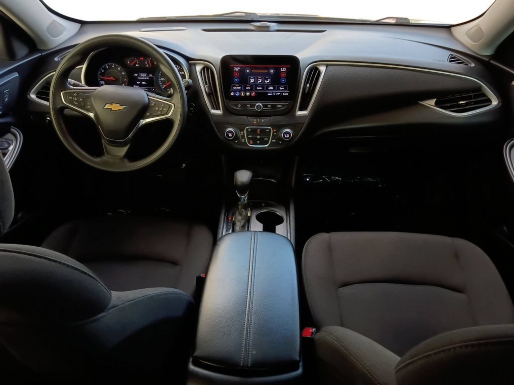Used 2024 Chevrolet Malibu LT FWD image 20