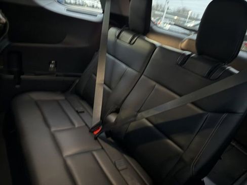 Certified 2021 Ford Explorer XLT w/ Equipment Group 202A image 15