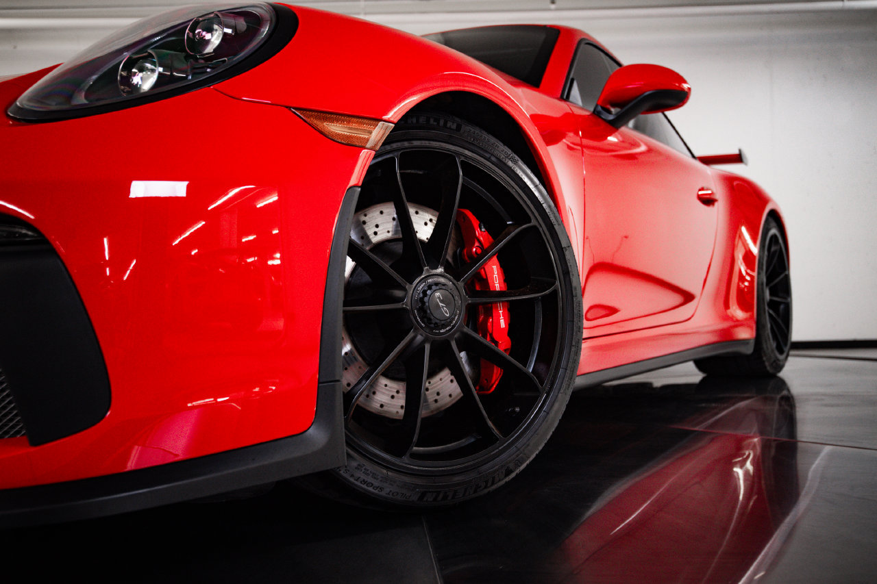 Certified 2018 Porsche 911 GT3 RWD image 12