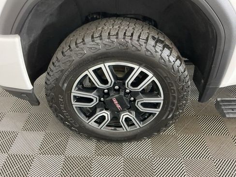 Used 2023 GMC Sierra 3500 AT4 w/ AT4 Premium Plus Package image 33