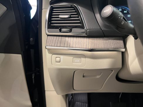 Used 2022 Volvo XC90 T6 Inscription image 15
