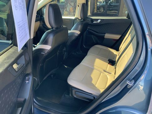 Used 2020 Ford Escape Titanium AWD/4WD image 16