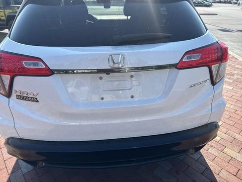 Used 2022 Honda HR-V Sport image 17