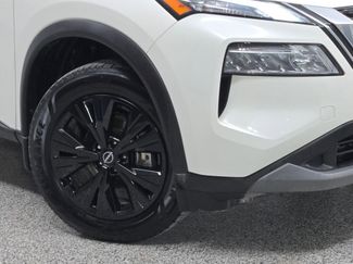 Used 2023 Nissan Rogue SV video 3