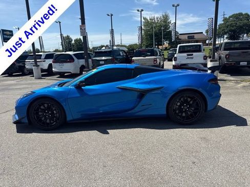 Used 2026 Chevrolet Corvette Z06 w/ Z07 Performance Package RWD image 6