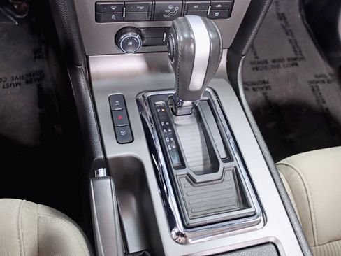 Used 2013 Ford Mustang GT w/ Security Pkg RWD image 19
