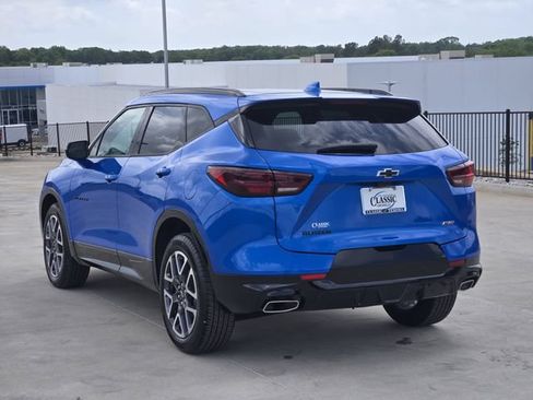 New 2025 Chevrolet Blazer RS w/ Driver Confidence II Package FWD image 4