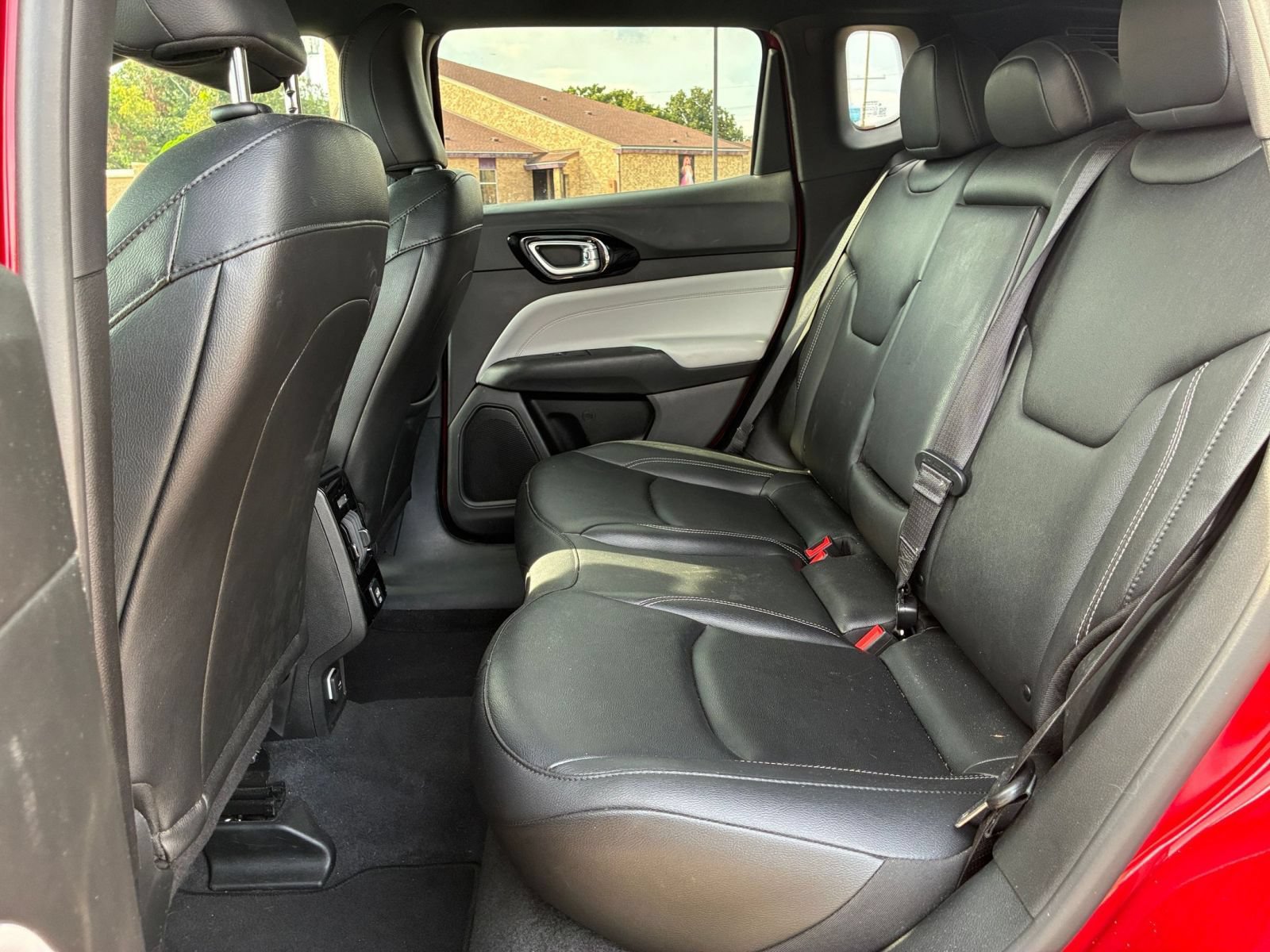 Used 2025 Jeep Compass Limited AWD/4WD image 26
