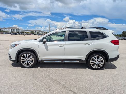 Used 2022 Subaru Ascent Limited w/ Technology Package AWD/4WD image 7