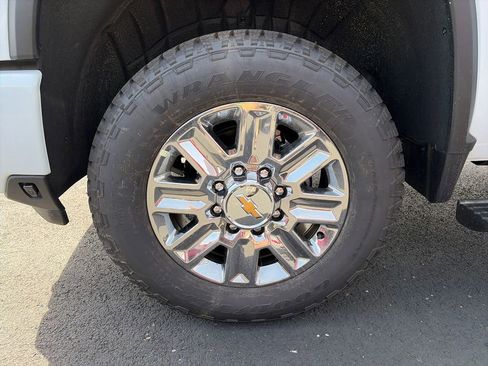 New 2026 Chevrolet Silverado 3500 High Country w/ High Country Premium Package AWD/4WD image 30