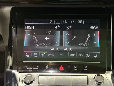 Used 2022 Audi e-tron Premium Plus image 15