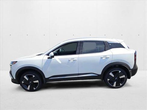 New 2025 Nissan Kicks SR w/ Interior Electronics Package image 5