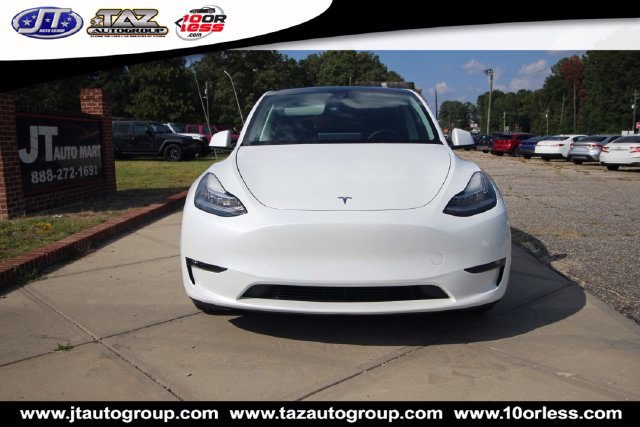Used 2023 Tesla Model Y Long Range AWD/4WD image 2