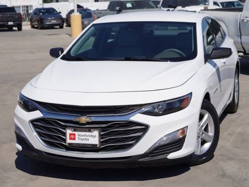 Used 2023 Chevrolet Malibu LS FWD image 4