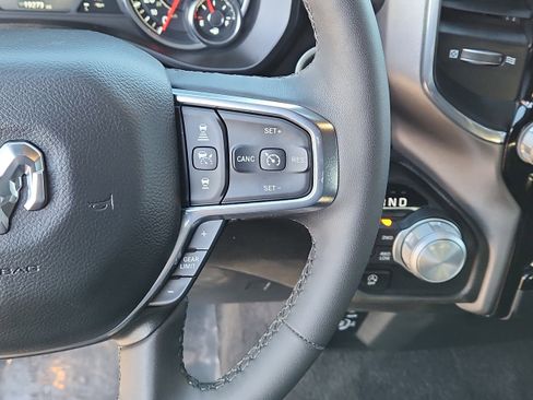 Used 2025 RAM 1500 Laramie image 17